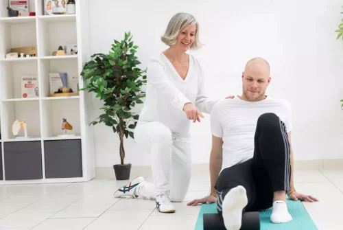 Liebscher & Bracht-Therapie Praxis Alexandra Buschmann - Faszienrollmassage